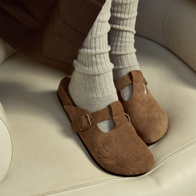 CLASSIQUE T-STRAP SUEDE MULE